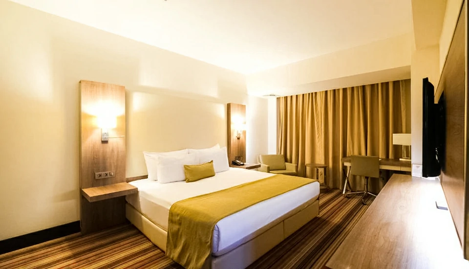 هتل رامادا پلازا بای ویندهام ازمیر